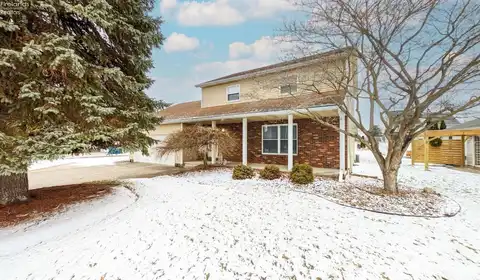 708 Valleyview Drive, Bellevue, OH 44811