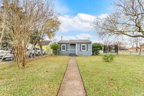 329 17th Avenue N, Texas City, TX 77590