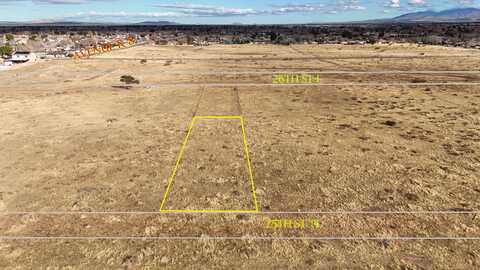 25th Pl East Vic Avenue, Palmdale, CA 93550