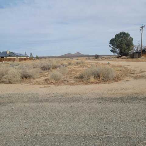 99th Street, California City, CA 93505