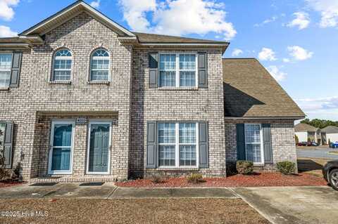 4000 Lucerne Court, Winterville, NC 28590