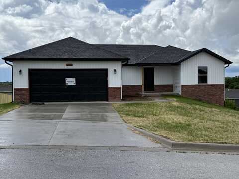 2111 N 25th Street, Ozark, MO 65721
