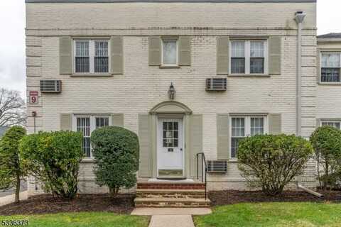 29 B Parkway Village, Cranford, NJ 07016