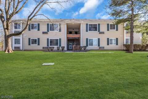 22 Bolton Ct, Franklin, NJ 08873