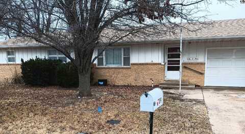 209 S Clark, Lyons, KS 67554