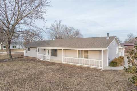 48 Century Parkway, Neodesha, KS 66757