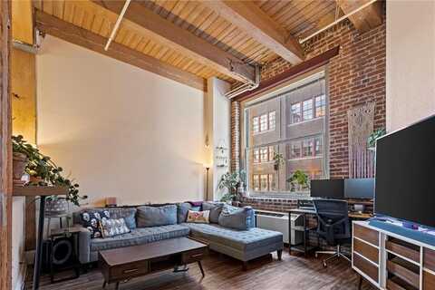 308 W 8th Street, Kansas City, MO 64105