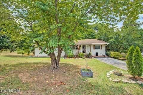 212 Reba Ave, Harriman, TN 37748