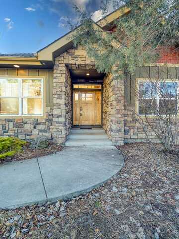 1140 Oregon Ash Circle, Klamath Falls, OR 97601