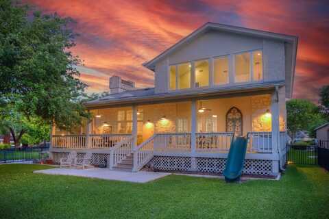 2408 Rock Creek Dr, Kerrville, TX 78028