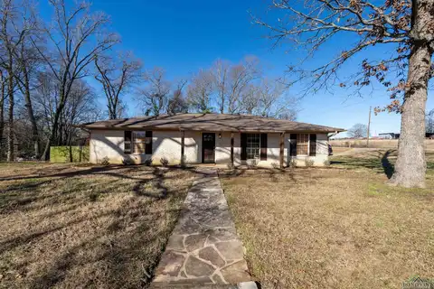 111 Robyn Ln, Longview, TX 75605