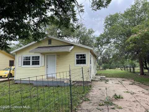 2710 E 3rd Street, Lubbock, TX 79403