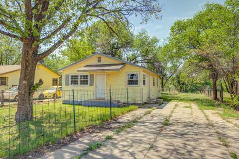 2710 E 3rd Street, Lubbock, TX 79403