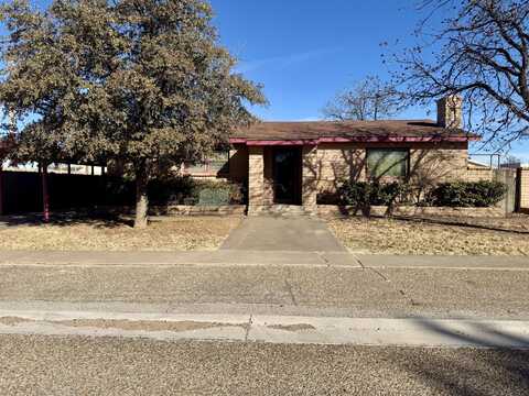 604 W 5th Street, Denver City, TX 79323