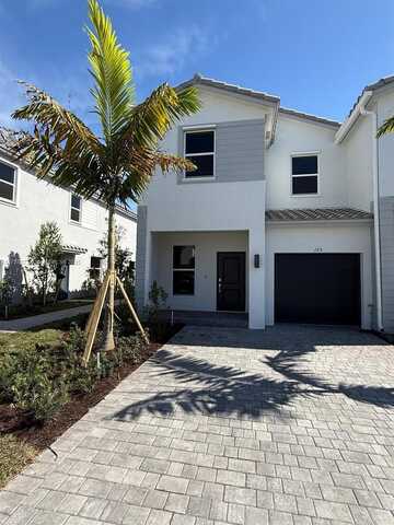 125 SW 184 PL, Pembroke Pines, FL 33029