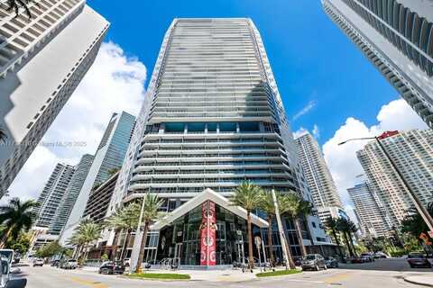 1300 Brickell Bay Dr, Miami, FL 33131