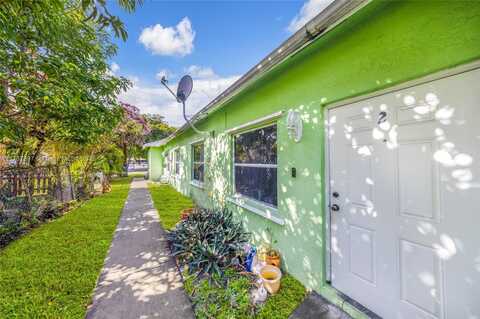 128 NW 6th Ave, Hallandale Beach, FL 33009