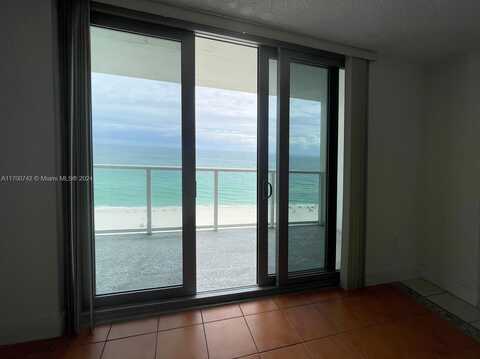 5701 Collins Ave, Miami Beach, FL 33140
