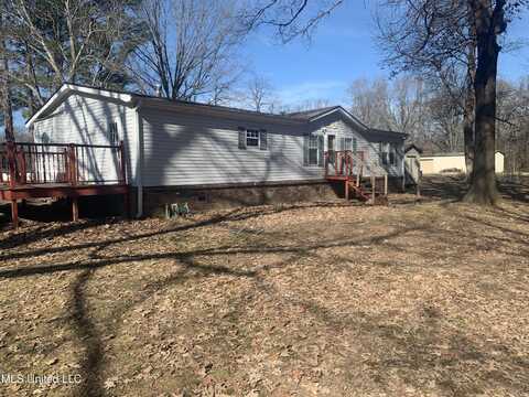 1813 N Hwy 301, Lake Cormorant, MS 38641