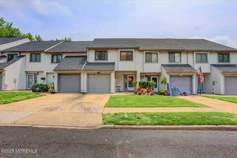 44 Lexington Circle, Matawan, NJ 07747