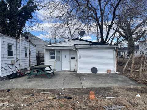 163-165 Center Avenue, Keansburg, NJ 07734