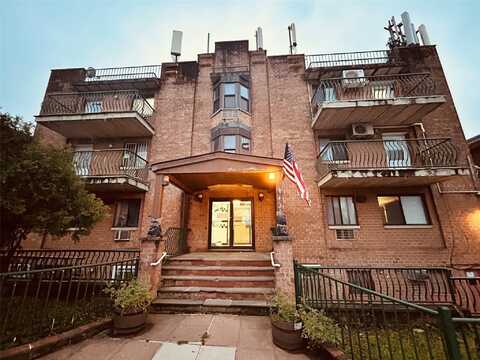 130-14 60 Avenue, Flushing, NY 11355