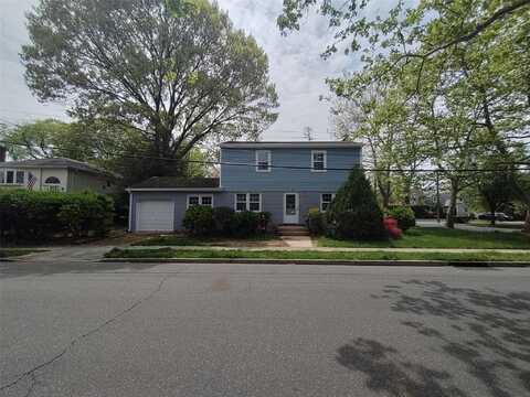 53 Maple Street, Malverne, NY 11565