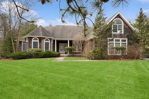 21 Corbett Drive, East Quogue, NY 11942