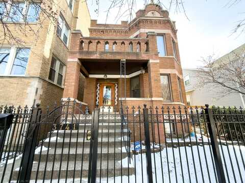 3741 W Wrightwood Avenue, Chicago, IL 60647