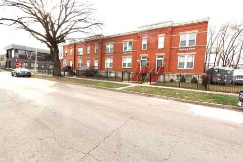 7552 S Parnell Avenue, Chicago, IL 60620