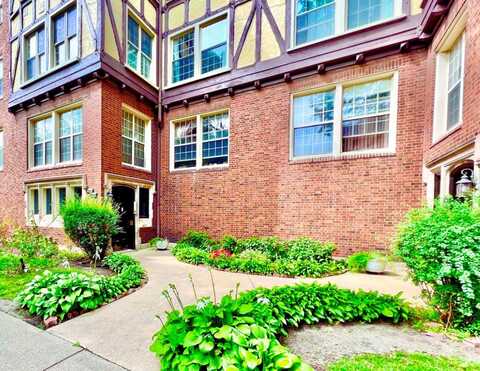 2202 E 70th Place, Chicago, IL 60649