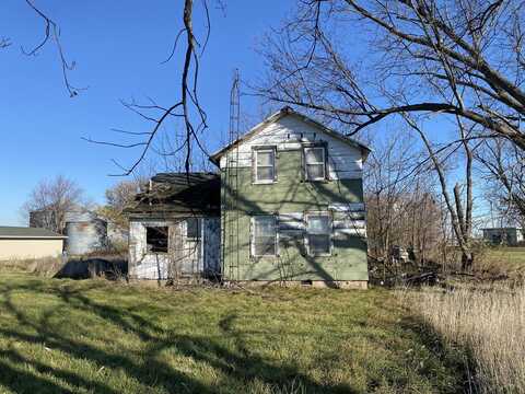 649 E 9th Road, Wenona, IL 61377