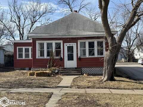 508 N Park Avenue, Centerville, IA 52544