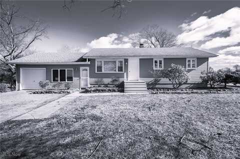 14889 Macklin Road, New Springfield, OH 44443