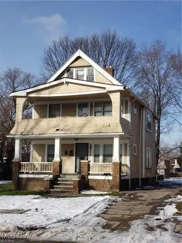 10613 Manor Avenue, Cleveland, OH 44104