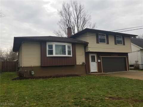 13899 Starlite Drive, Brook Park, OH 44142