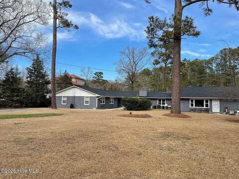 133 South Lakeshore Drive, Whispering Pines, NC 28327