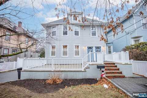 130 Bergen Avenue 2, Ridgefield Park, NJ 07660