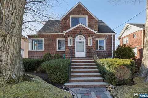 1105 Anderson Avenue, Fort Lee, NJ 07024