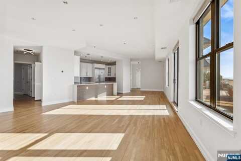 415 Newark PH2, Hoboken, NJ 07030