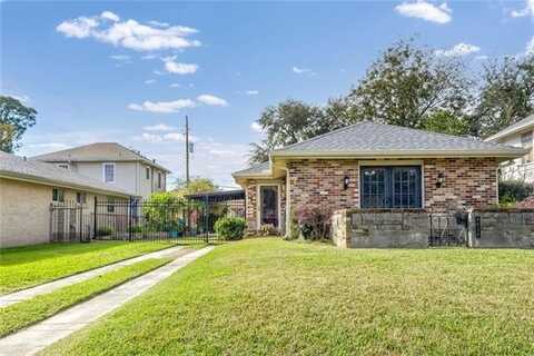 4038 FAIRMONT Drive, New Orleans, LA 70122