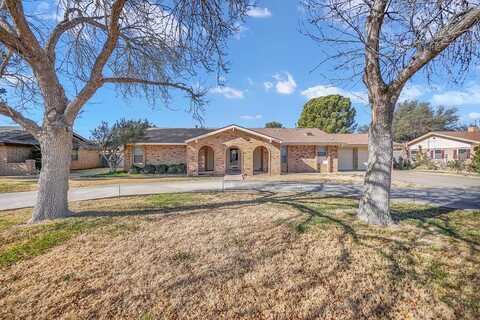 2309 Country Club Dr, Odessa, TX 79762