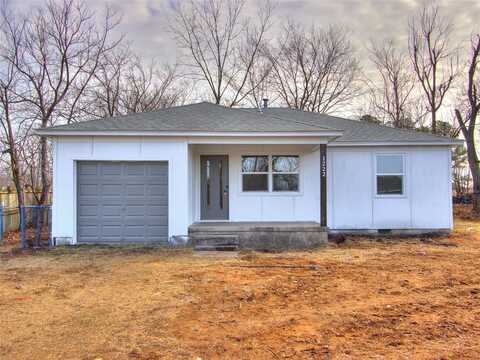 1222 N 2nd Street, Harrah, OK 73045