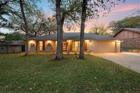 608 Stonehenge Drive, Hurst, TX 76054