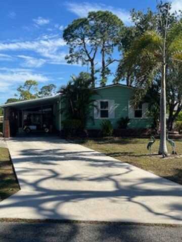 19224 Indian Wells Ct, North Fort Myers, FL 33903