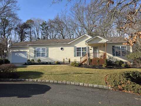 1407-203 Middle Rd Unit, Calverton, NY 11933