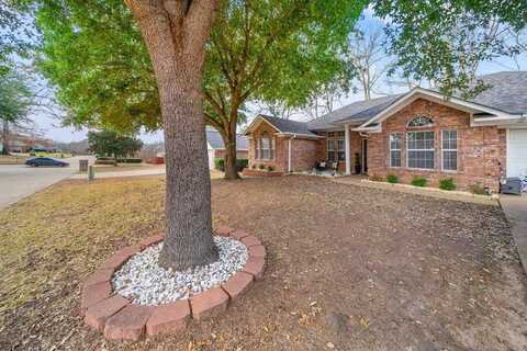 213 Shadow Wood Dr, PALESTINE, TX 75801