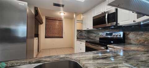 7301 NW 18th St, Margate, FL 33063