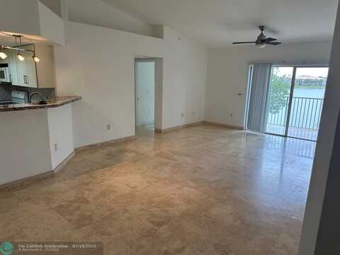 5065 Wiles Rd, Coconut Creek, FL 33073