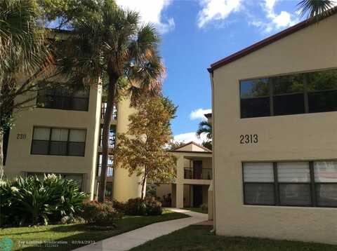 2313 S Cypress Bend Dr, Pompano Beach, FL 33069